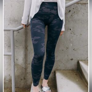 SPANX camouflage print leggings